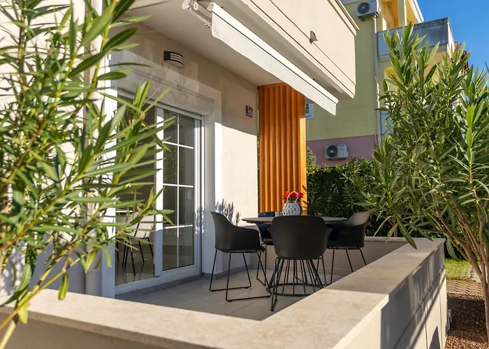 Apartment Sara Premium Funtana