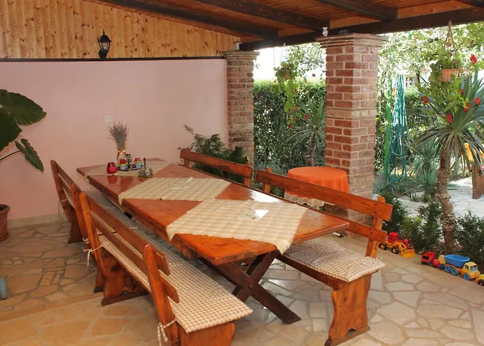 Apartments And Rooms With Parking Space Porec - 6917