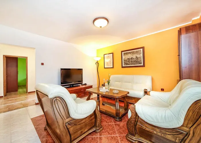 Apartments Cvek Rovigno