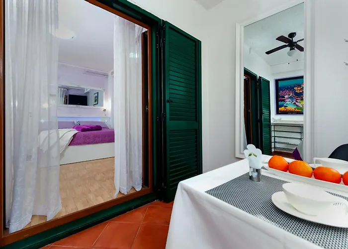 Apartments And Room Villa Dea Adults Only Rovinj
