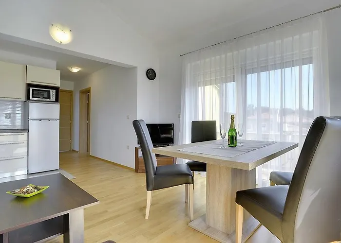 Apartments Robert Medolino