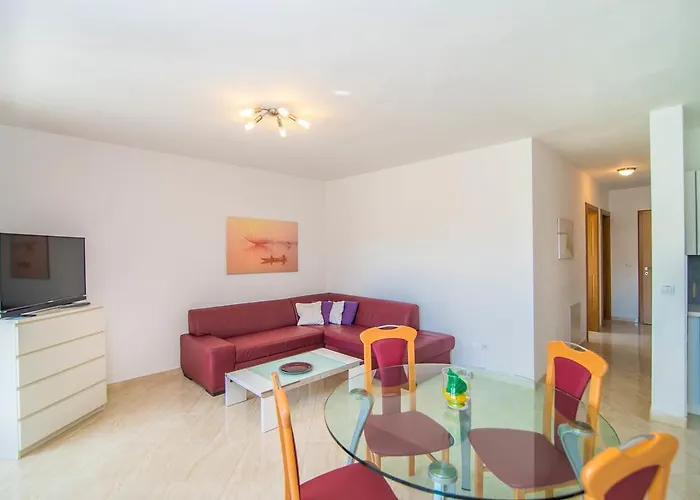 Apartment Una 2 Pula