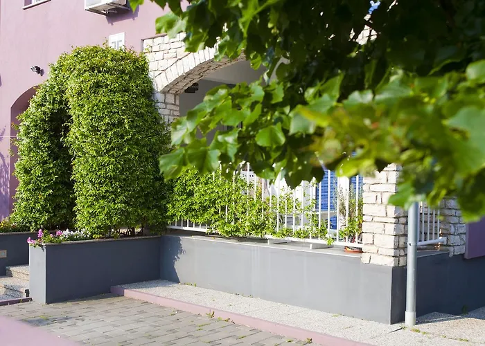 Apartments & Rooms Nikolic Fažana