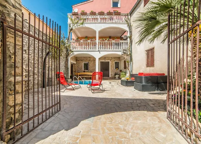 Apartments Salcinovic Medulin