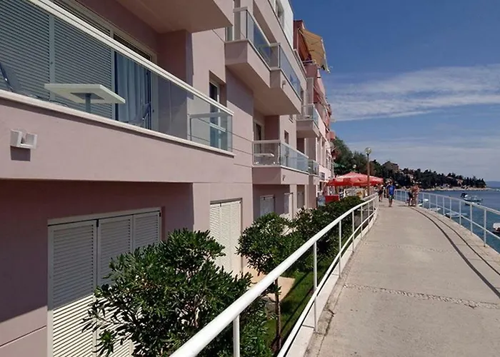 Haustierfreundliches Irene Apartment 10M From Sea - Privat Parking Rabac