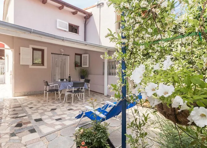 Holiday Home Nadia Pula