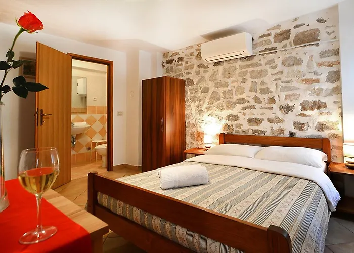 Old Town Vrsar, Apartments Danica & Zoran