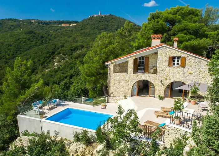 Villa Bogijeva Rabac
