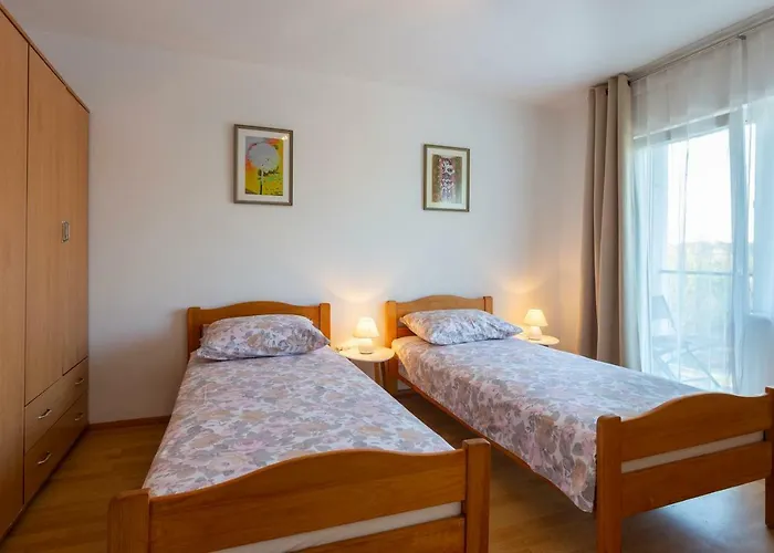 Huisdiervriedelijke Apartment Anna With Free Private Parking Pula