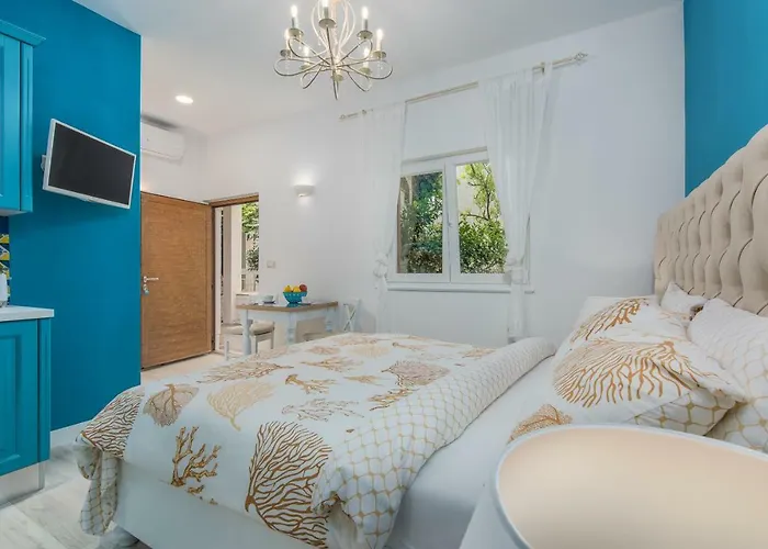 New!!! New Riva Luxury One - With Sunny Terrace & Big Garden Apartment Porec