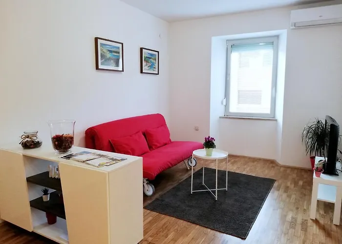 Huisdiervriedelijke City Center Apartment Umag